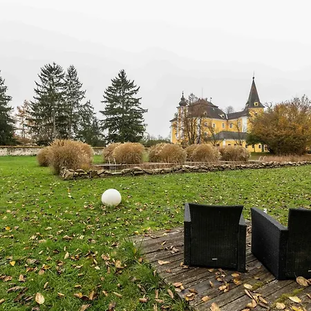 Am Schloss Muehldorf Апарт-отель Фельдкирхен-на-Дунае