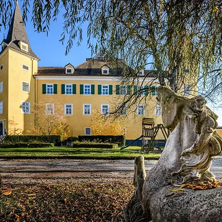 Апарт-отель Am Schloss Muehldorf Фельдкирхен-на-Дунае