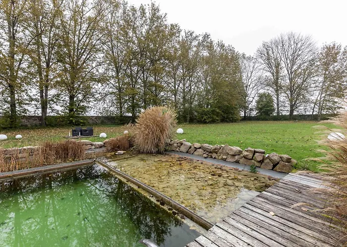 Am Schloss Muehldorf