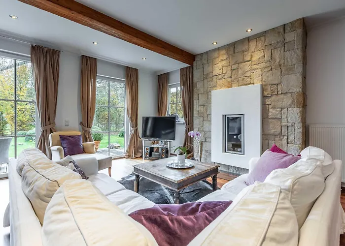 Am Schloss Muehldorf Feldkirchen an der Donau