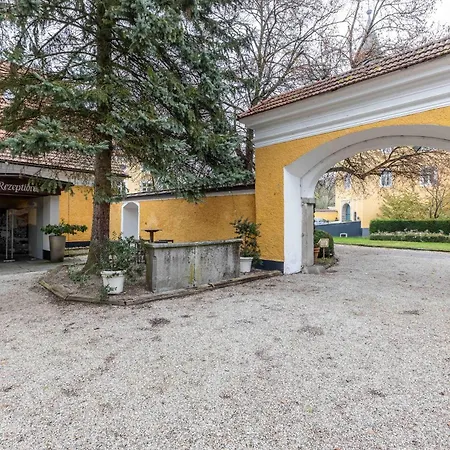 Ξενοδοχείο με διαμερίσματα Am Schloss Muehldorf