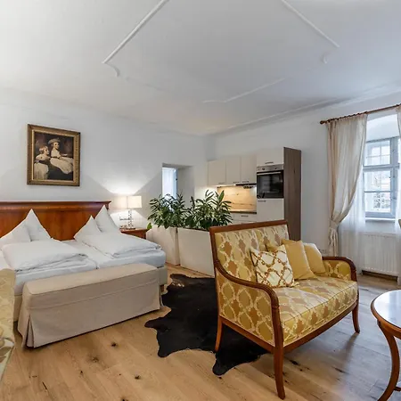 Lejlighedshotel Am Schloss Muehldorf 3*