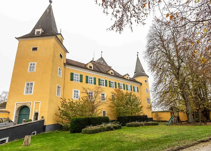 アパートホテル Am Schloss Muehldorf 3*