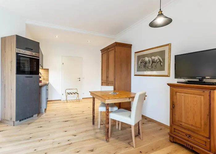 Am Schloss Muehldorf 3*