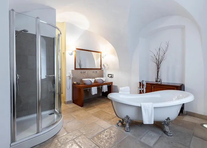 Am Schloss Muehldorf